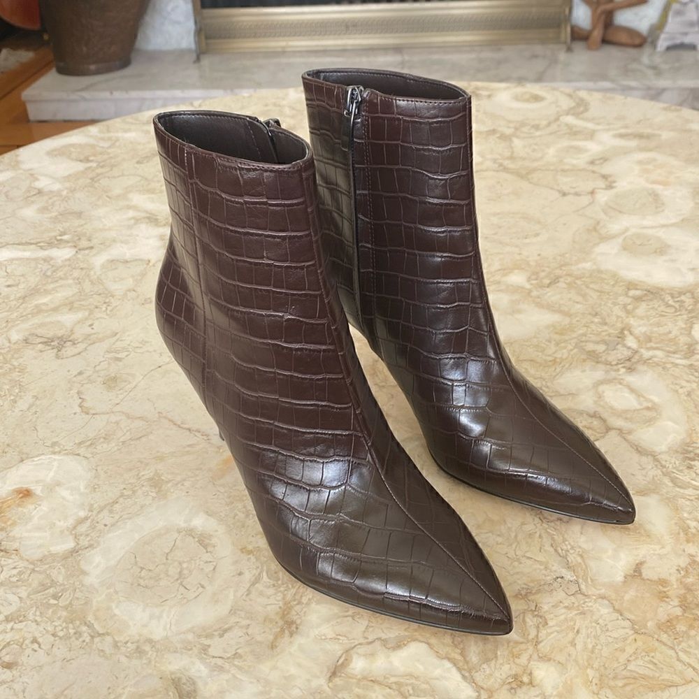 Nine West Fhayla Stiletto Heel Booties Croc Embossed Faux Leather Dark Brown